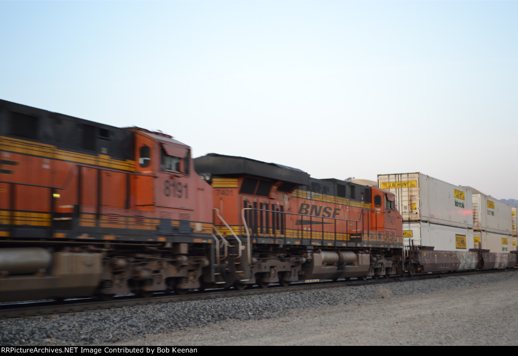 BNSF 7401